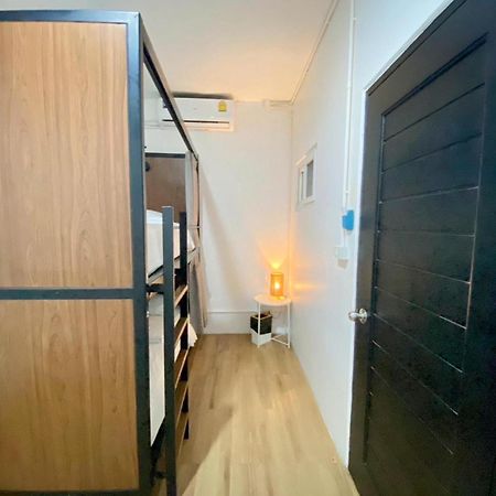 בנגקוק Kudi Hostel מראה חיצוני תמונה