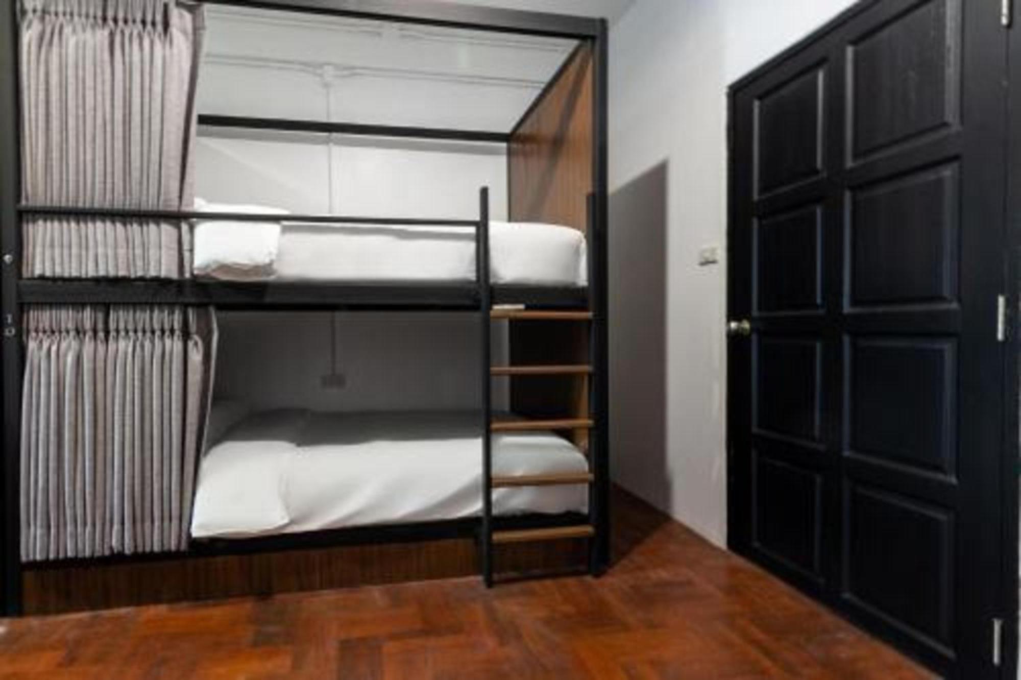 בנגקוק Kudi Hostel מראה חיצוני תמונה