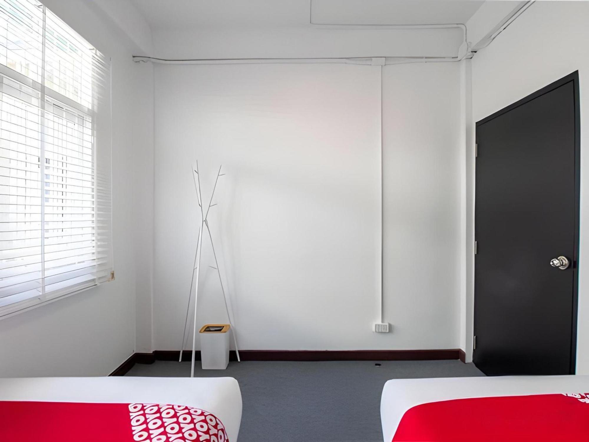 בנגקוק Kudi Hostel מראה חיצוני תמונה