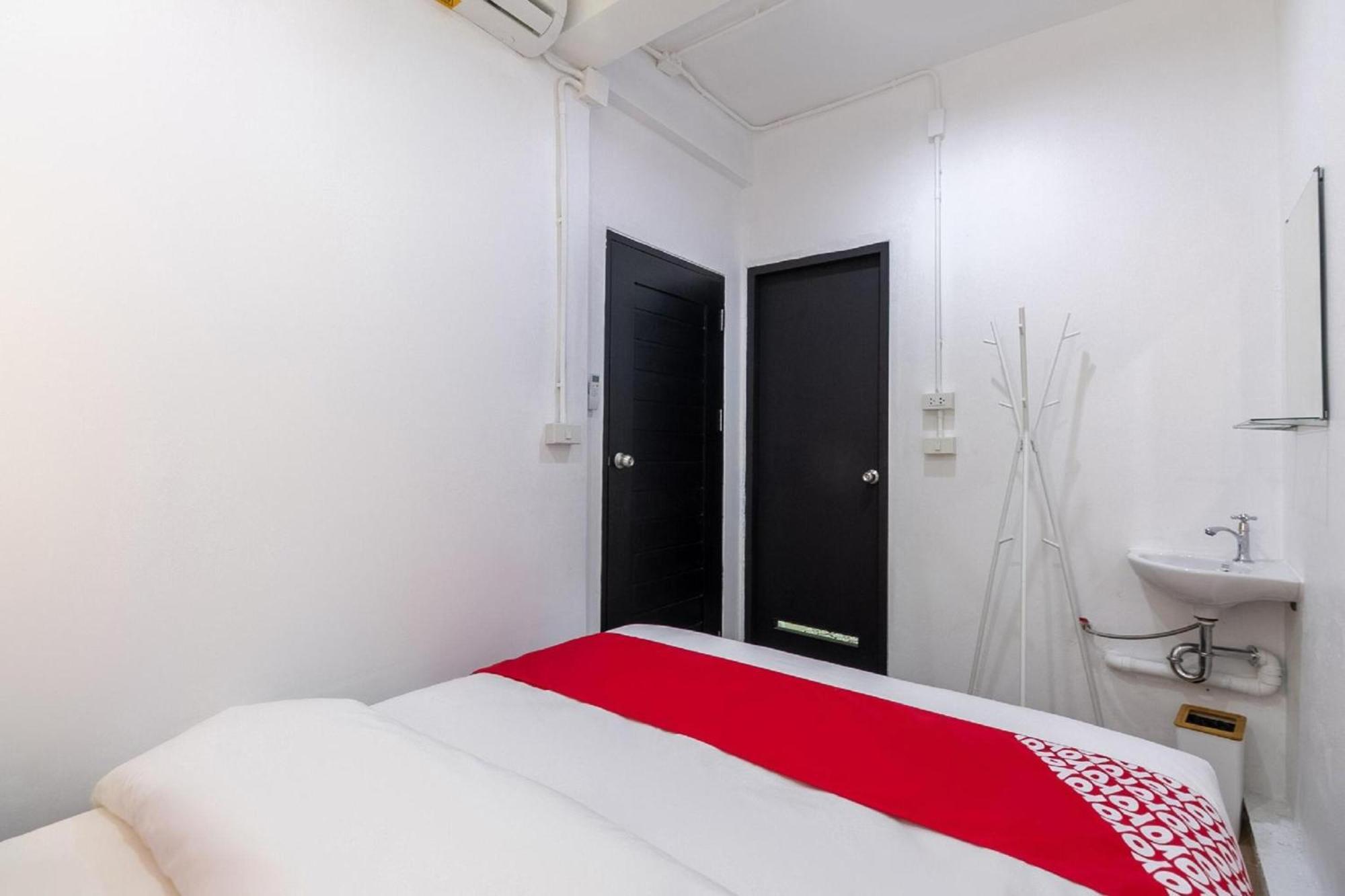 בנגקוק Kudi Hostel מראה חיצוני תמונה