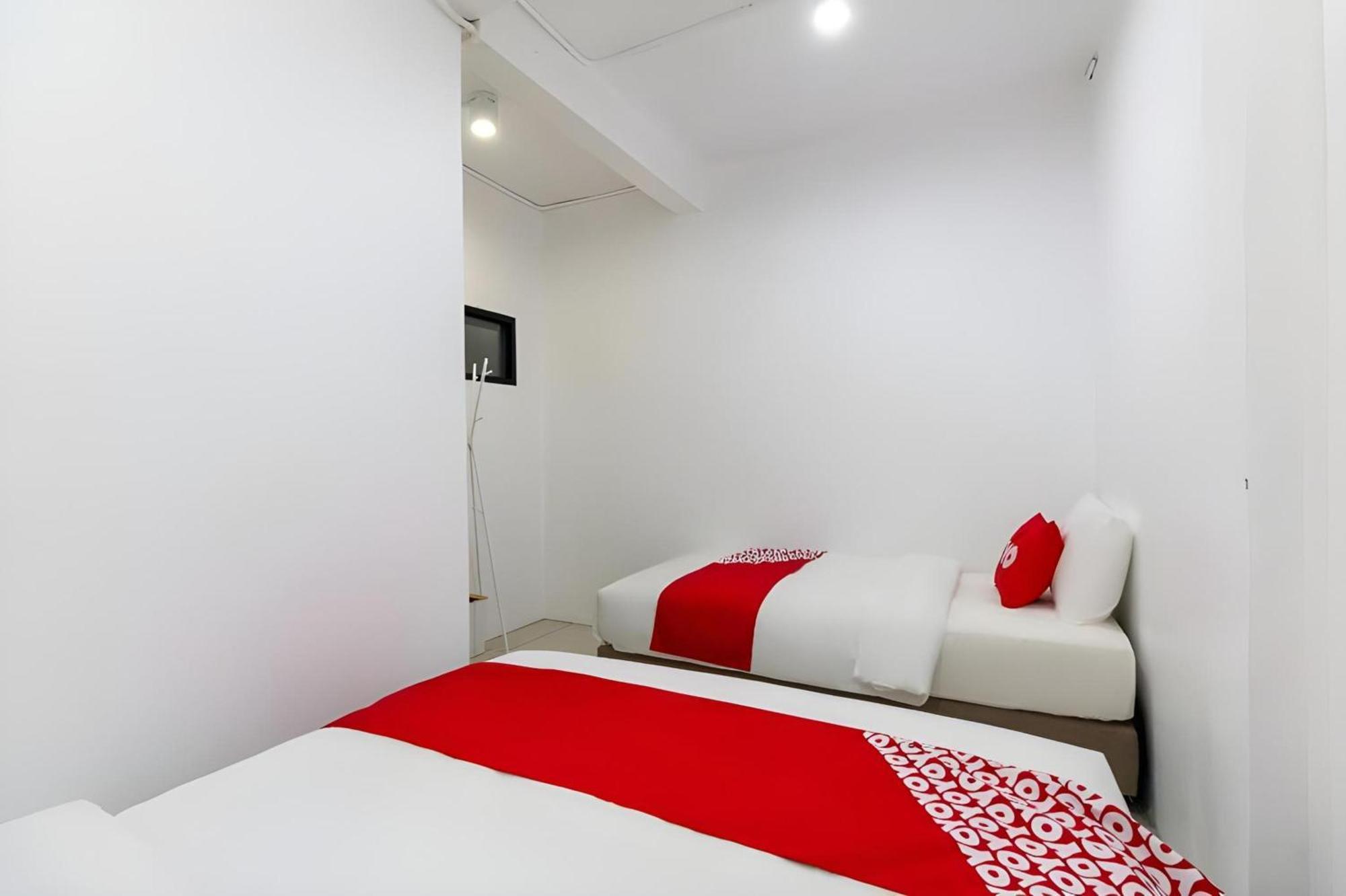 בנגקוק Kudi Hostel מראה חיצוני תמונה