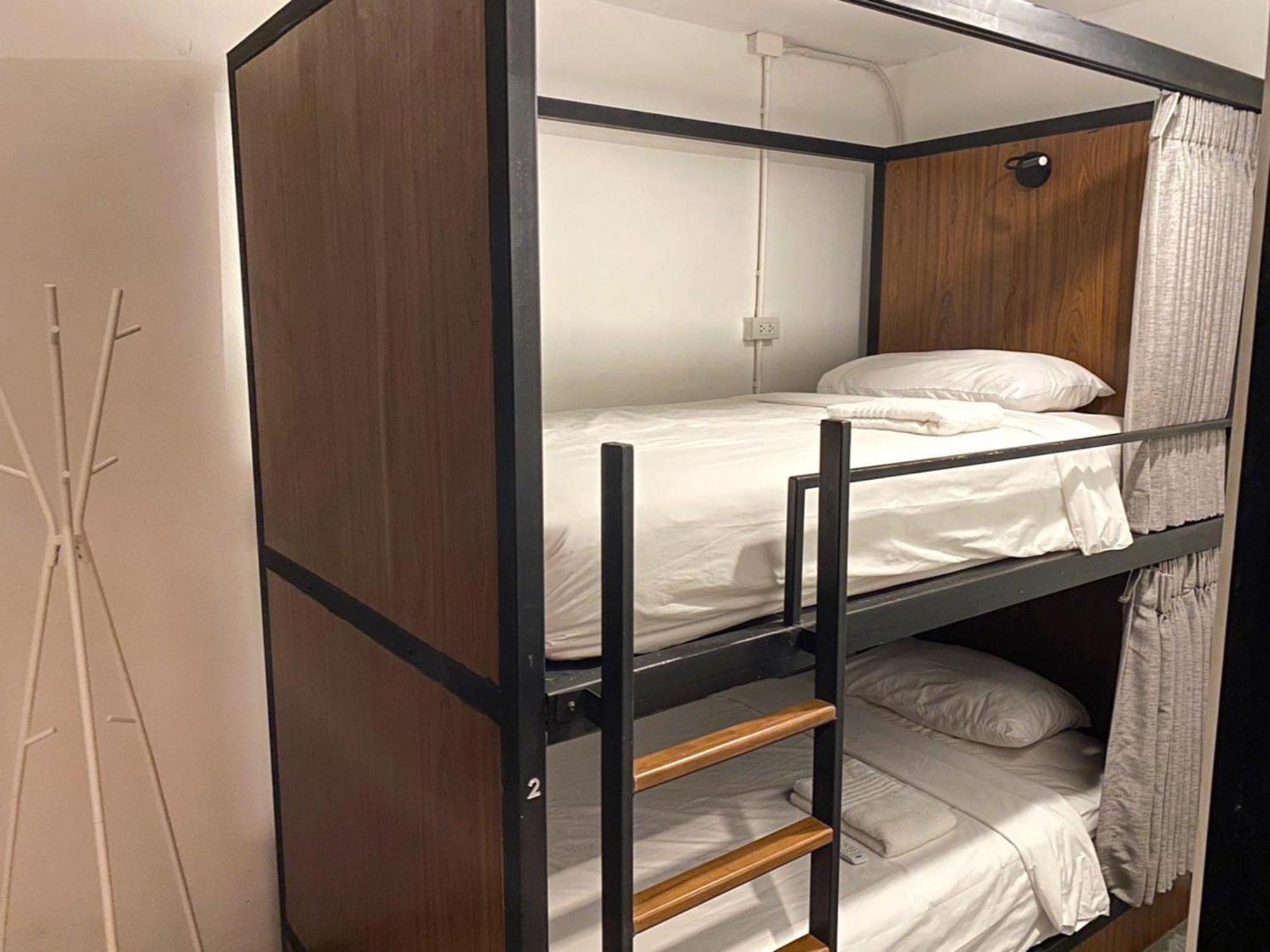 בנגקוק Kudi Hostel מראה חיצוני תמונה