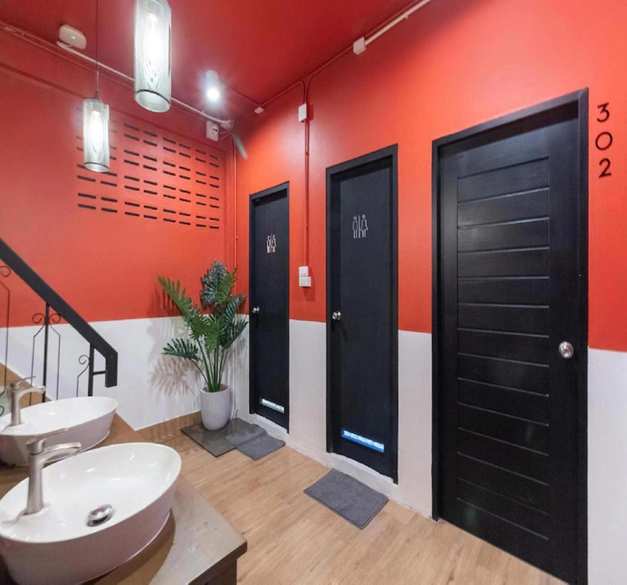 בנגקוק Kudi Hostel מראה חיצוני תמונה