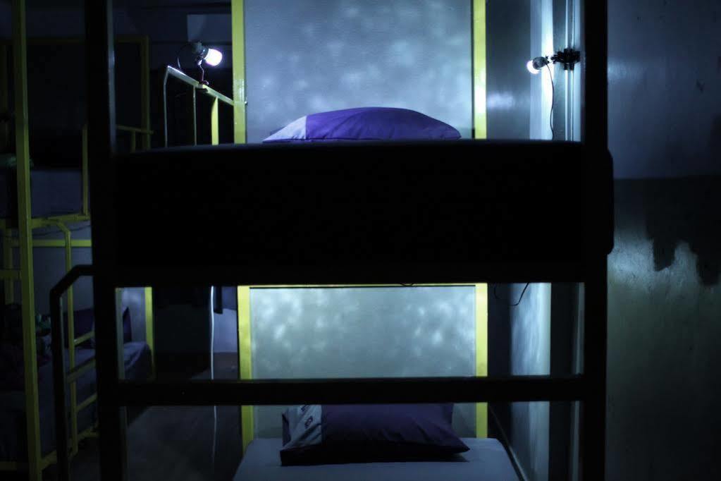 בנגקוק Kudi Hostel מראה חיצוני תמונה