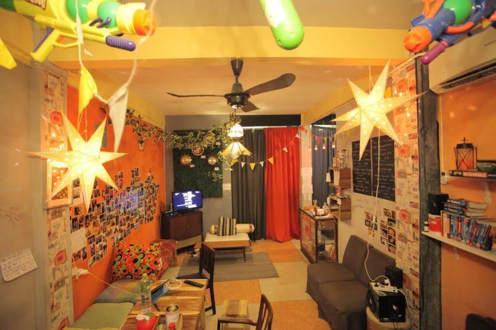 בנגקוק Kudi Hostel מראה חיצוני תמונה